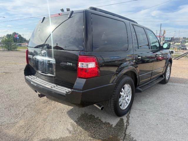 Ford Expedition  2013