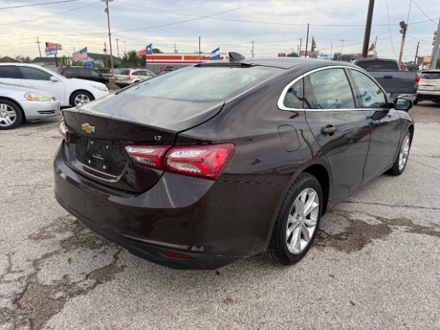 Chevrolet Malibu  2021