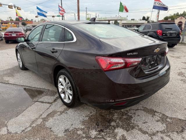 Chevrolet Malibu  2021