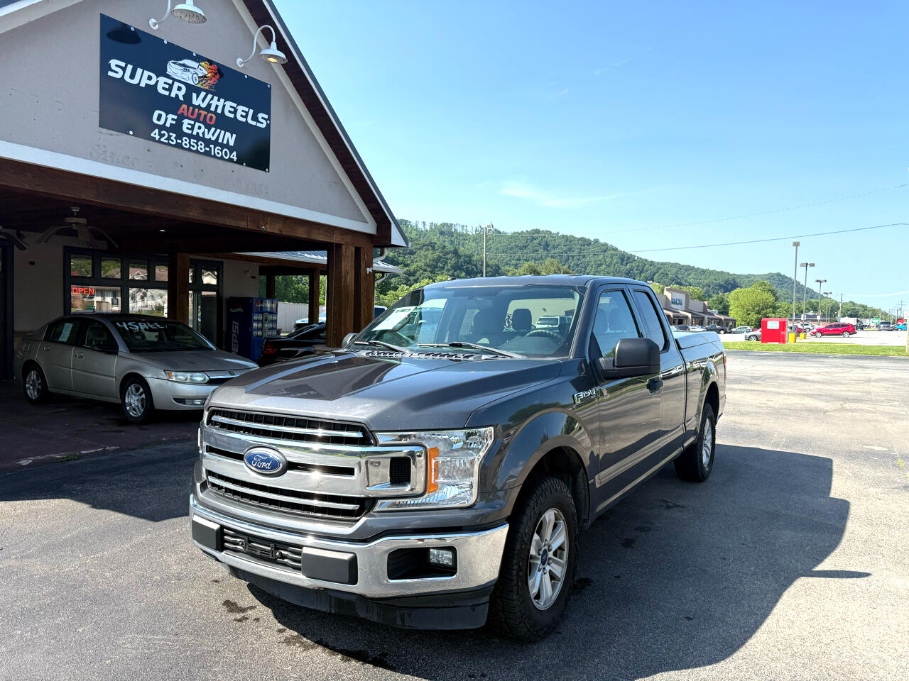 Ford F-150 XLT SuperCab 6.5-ft. Bed 2WD 2018 Ford F-150 XLT SuperCab 6.5-ft. Bed 2WD 2018