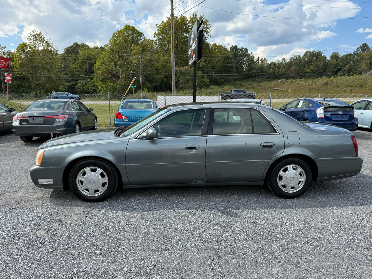 Cadillac DeVille Sedan 2005 Cadillac DeVille Sedan 2005