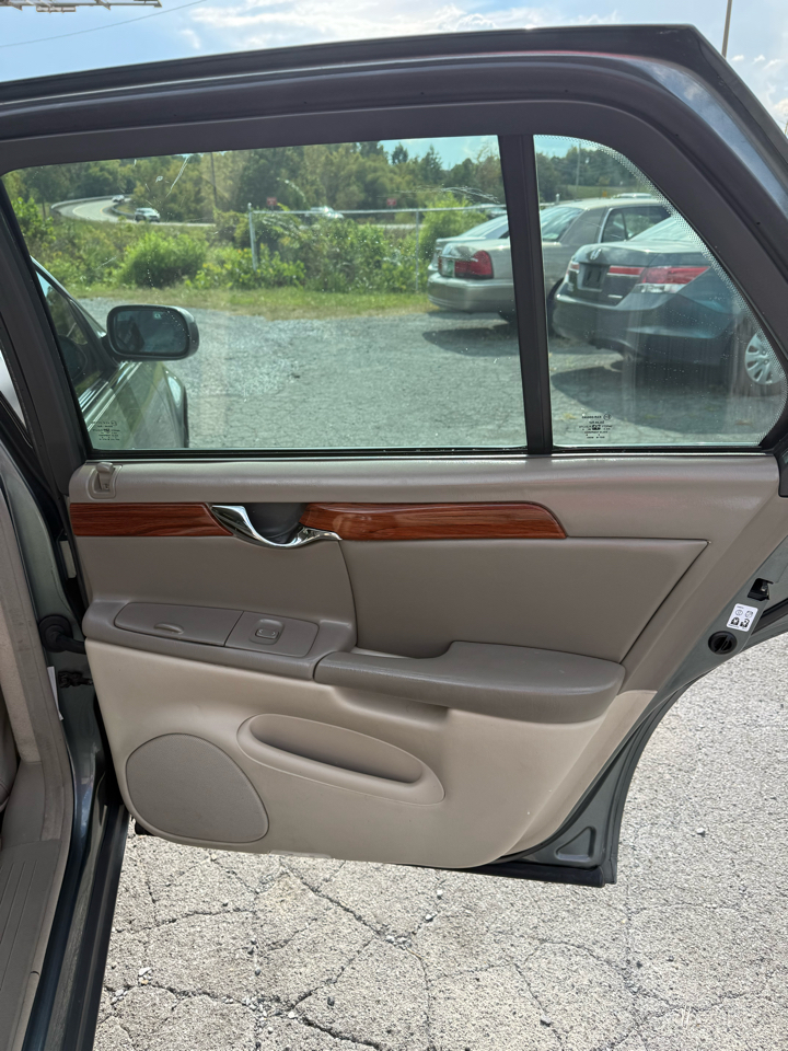 Cadillac DeVille Sedan 2005 Cadillac DeVille Sedan 2005