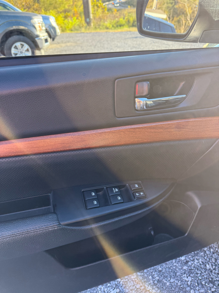 Subaru Outback 2.5i Limited 2014 Subaru Outback 2.5i Limited 2014