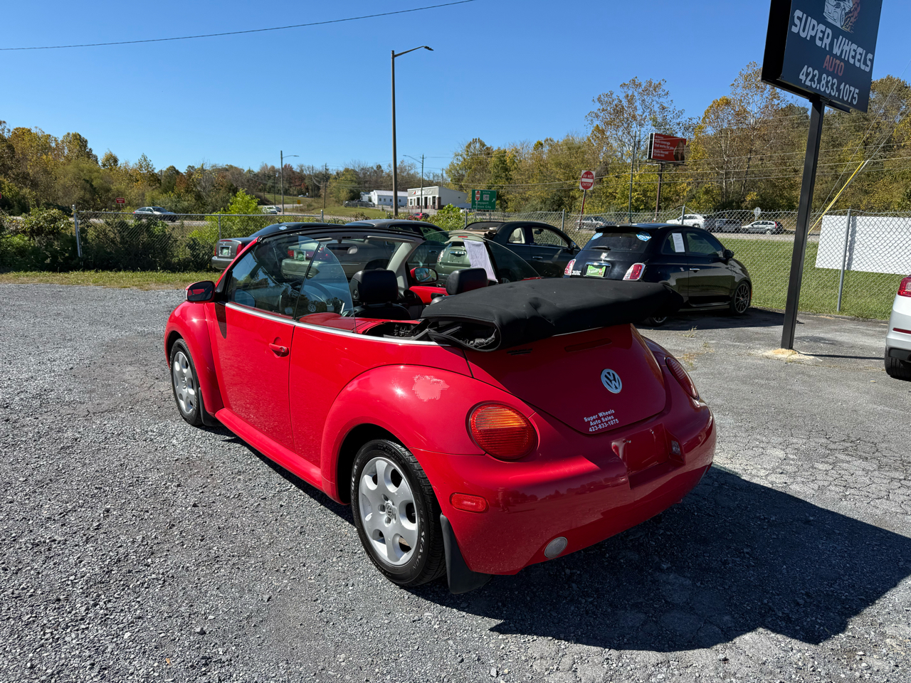 Volkswagen New Beetle GLS 2.0L Convertible 2004 Volkswagen New Beetle GLS 2.0L Convertible 2004