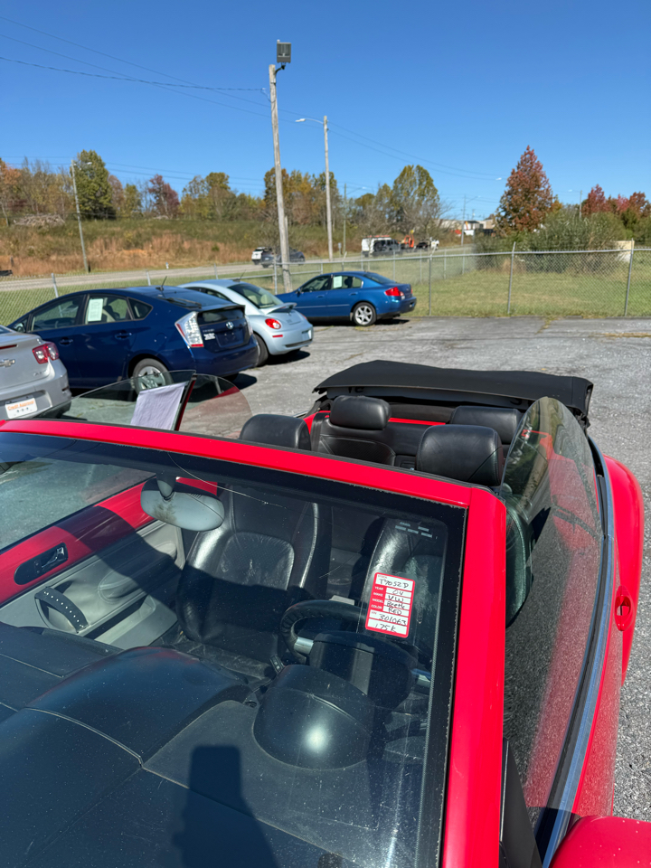 Volkswagen New Beetle GLS 2.0L Convertible 2004 Volkswagen New Beetle GLS 2.0L Convertible 2004