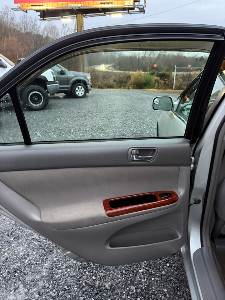 Toyota Camry Standard 2006