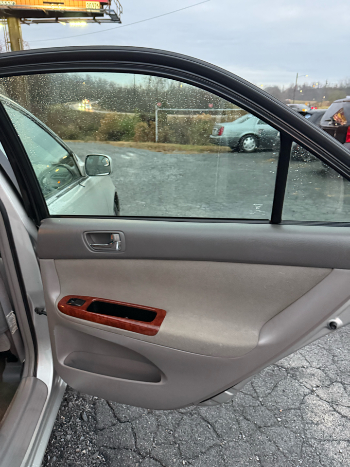 Toyota Camry Standard 2006