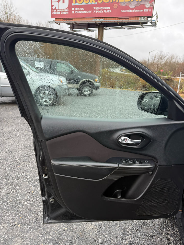 Jeep Cherokee Latitude 4WD 2015