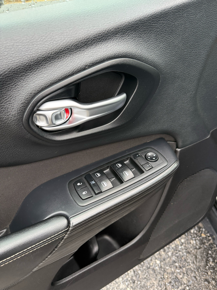 Jeep Cherokee Latitude 4WD 2015