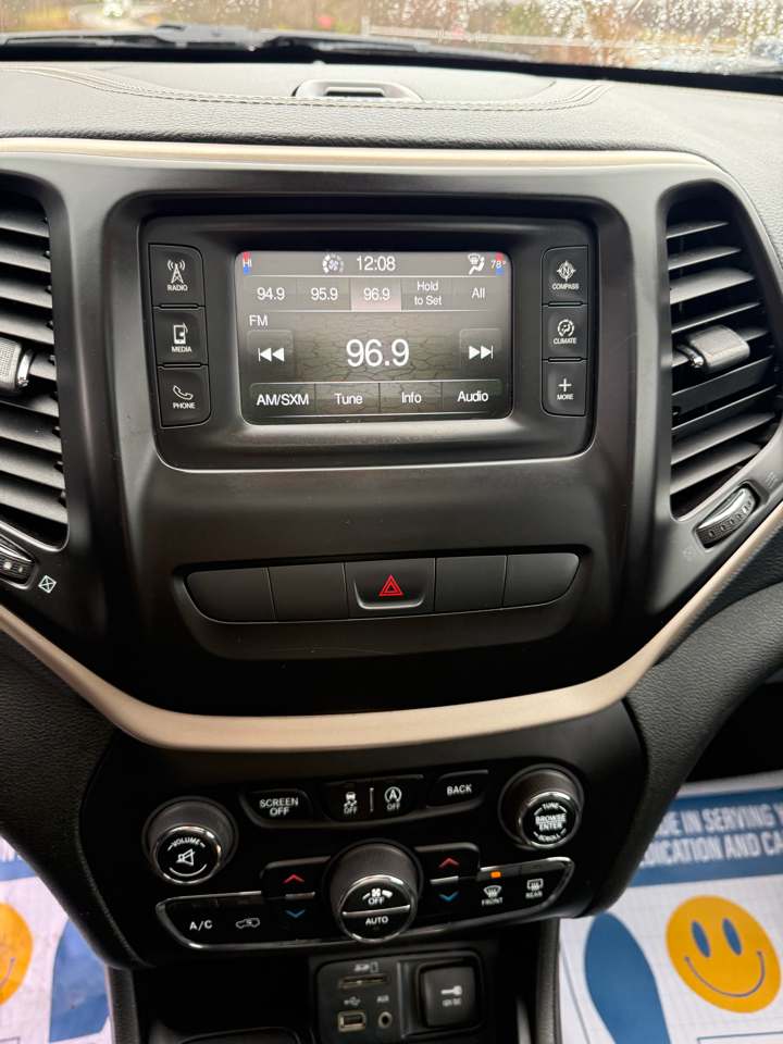 Jeep Cherokee Latitude 4WD 2015