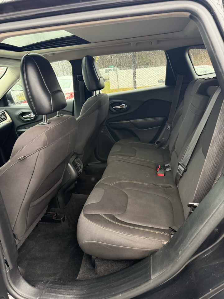 Jeep Cherokee Latitude 4WD 2015