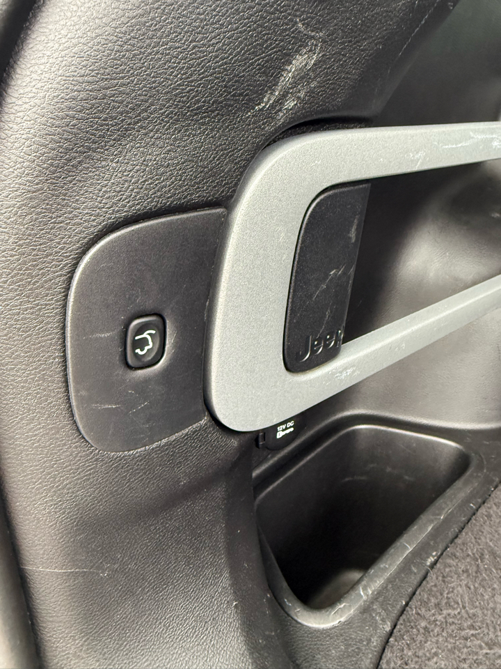 Jeep Cherokee Latitude 4WD 2015