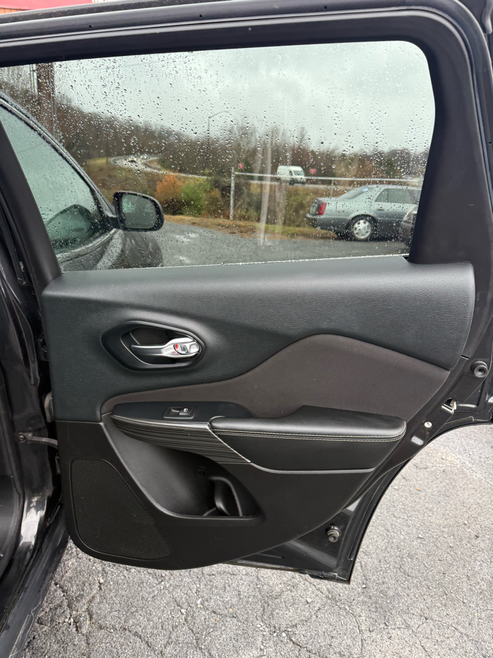 Jeep Cherokee Latitude 4WD 2015