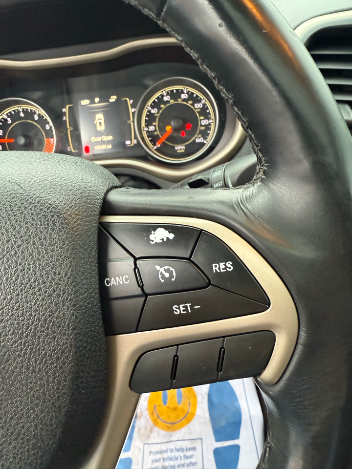 Jeep Cherokee Latitude 4WD 2015