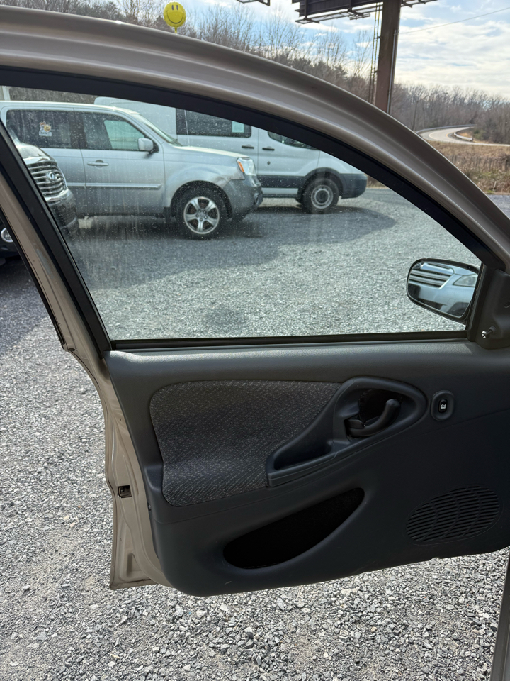 Chevrolet Cavalier LS Sedan 2004