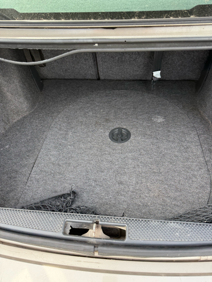 Chevrolet Cavalier LS Sedan 2004