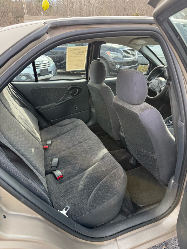 Chevrolet Cavalier LS Sedan 2004