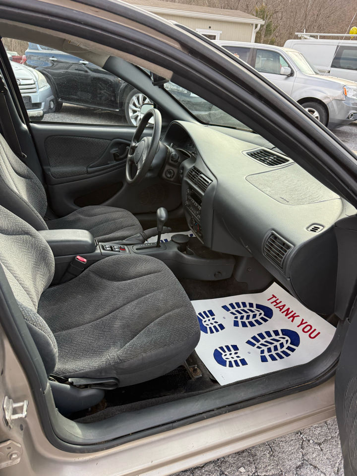 Chevrolet Cavalier LS Sedan 2004