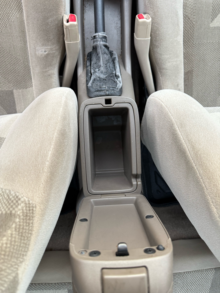 Saturn ION Sedan 3 2003