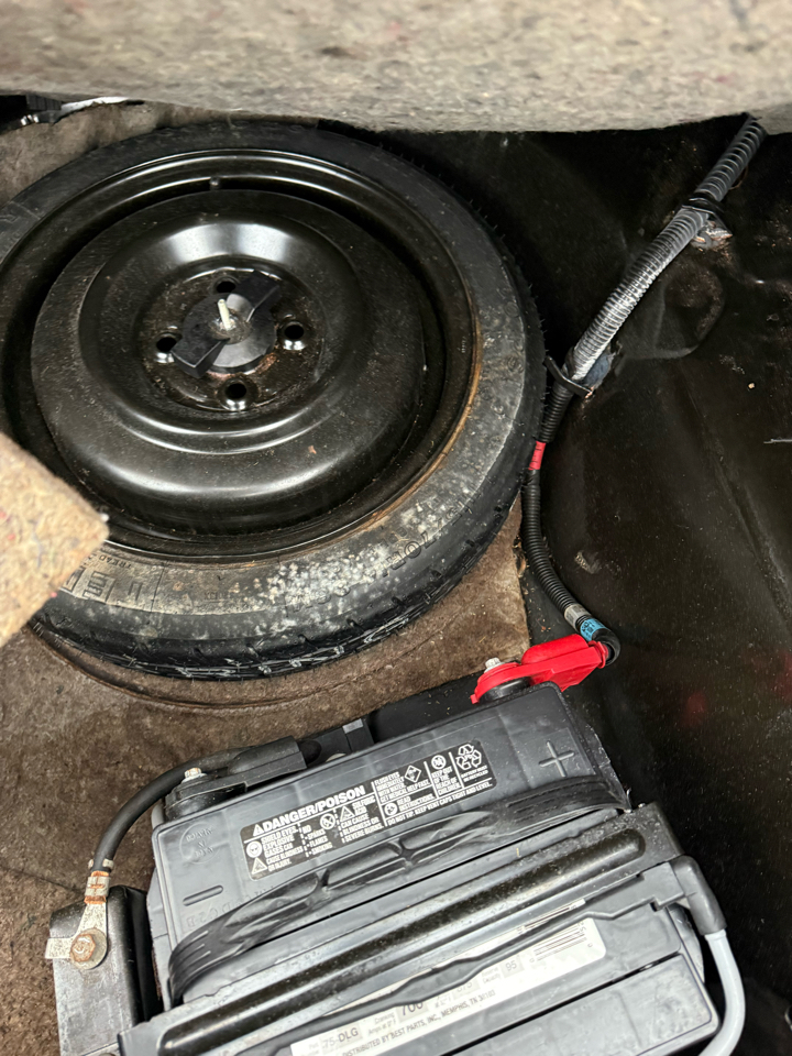 Saturn ION Sedan 3 2003