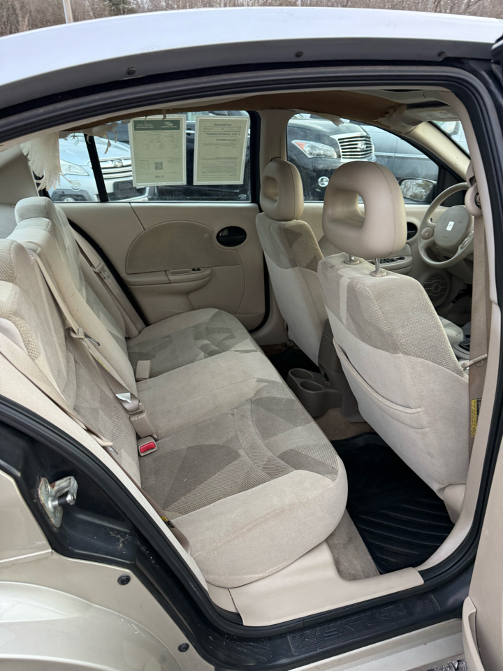 Saturn ION Sedan 3 2003