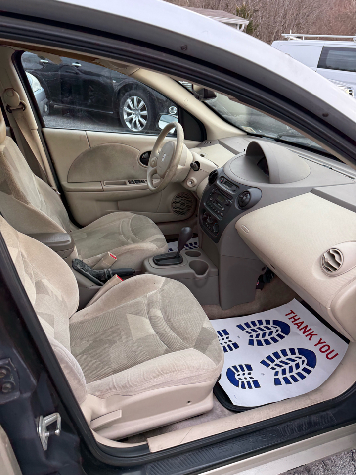 Saturn ION Sedan 3 2003