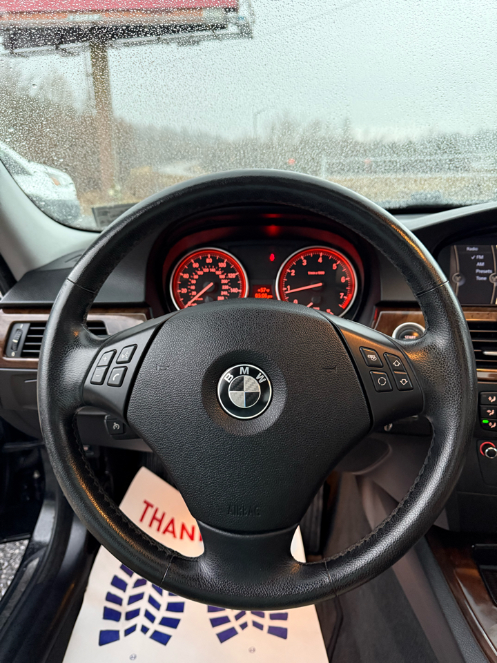 BMW 3-Series 328xi 2009