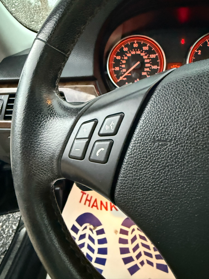 BMW 3-Series 328xi 2009