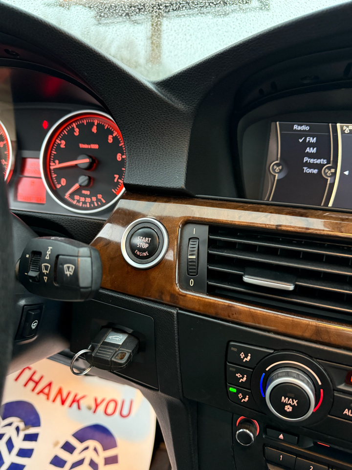 BMW 3-Series 328xi 2009