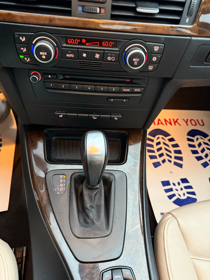 BMW 3-Series 328xi 2009