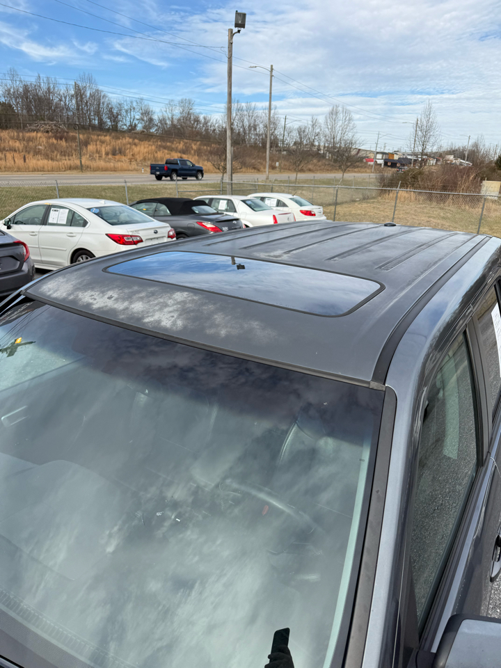 Honda Pilot EX-L 4WD 5-Spd AT with DVD 2012