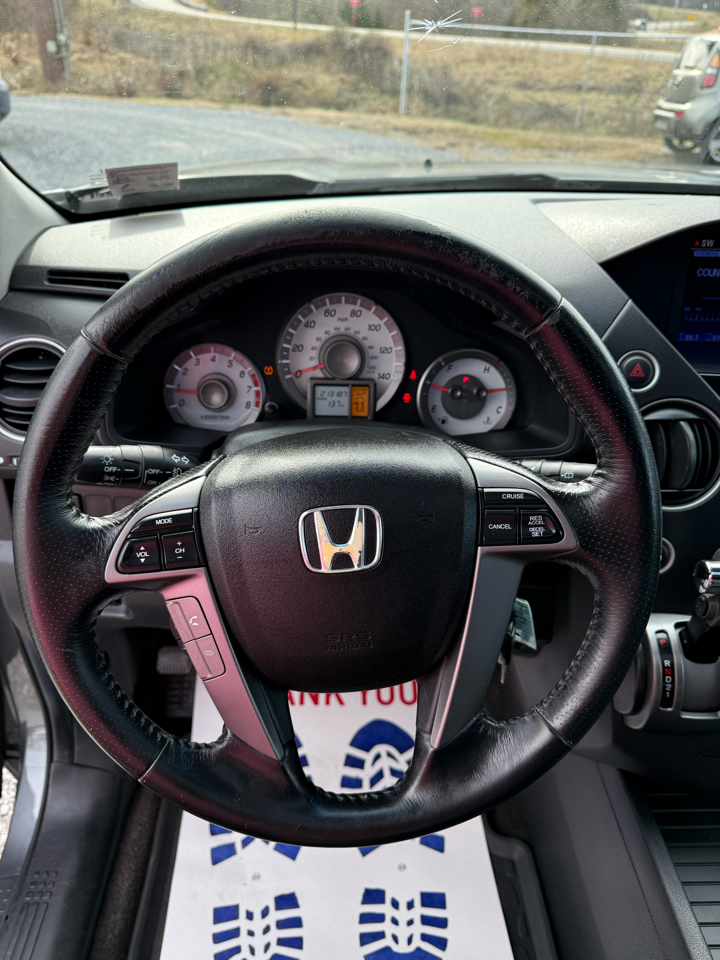 Honda Pilot EX-L 4WD 5-Spd AT with DVD 2012