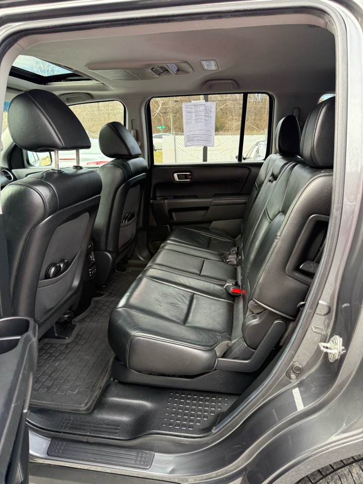 Honda Pilot EX-L 4WD 5-Spd AT with DVD 2012