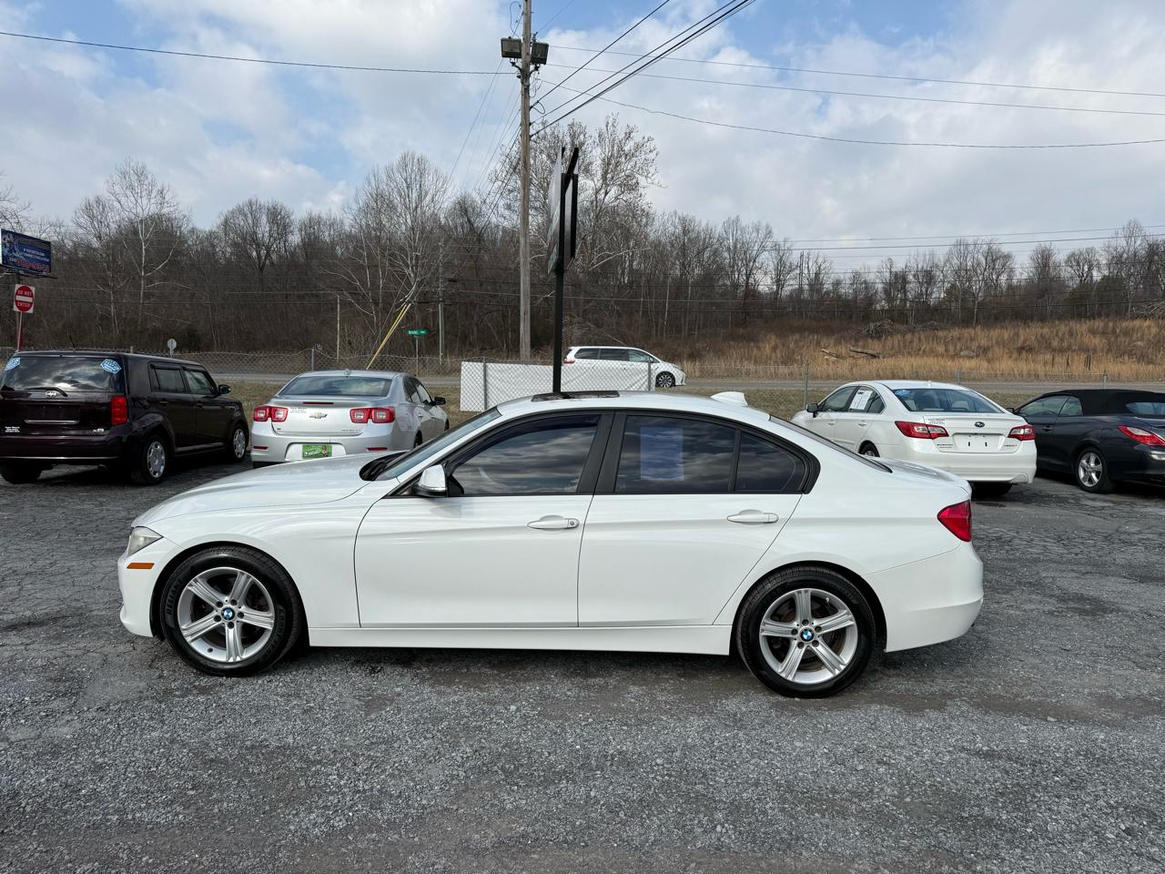 BMW 3-Series 328i Sedan 2013