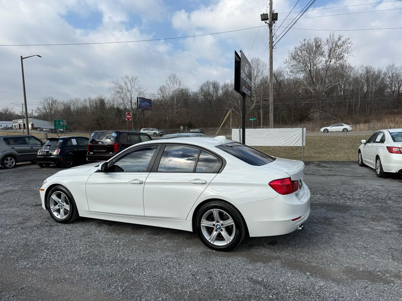 BMW 3-Series 328i Sedan 2013
