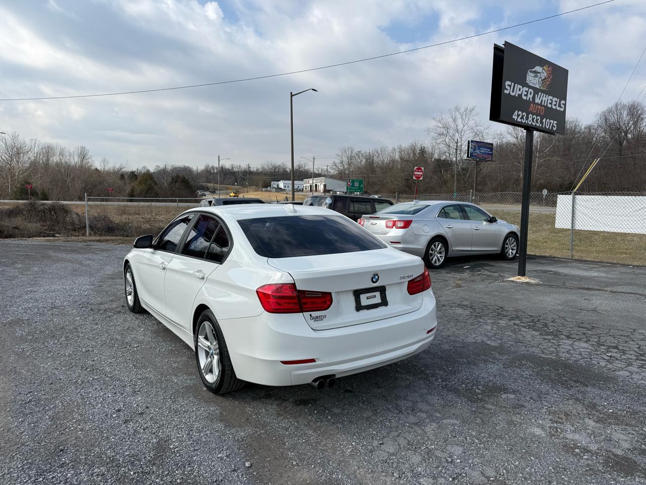 BMW 3-Series 328i Sedan 2013