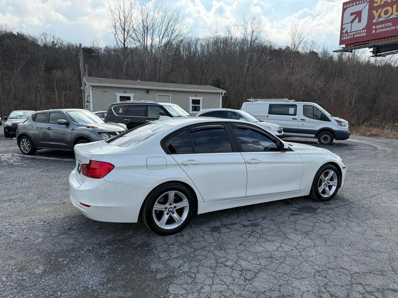 BMW 3-Series 328i Sedan 2013