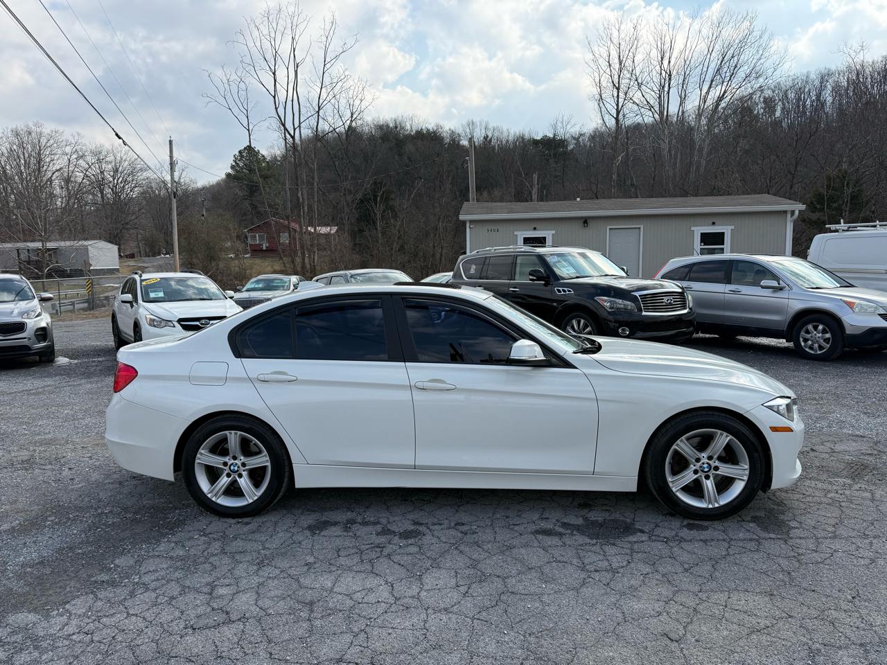 BMW 3-Series 328i Sedan 2013