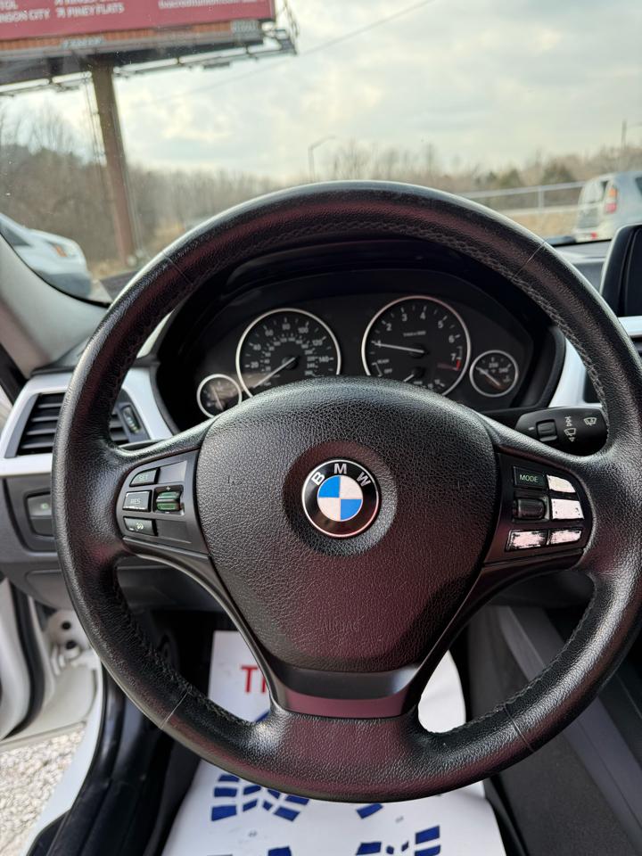 BMW 3-Series 328i Sedan 2013