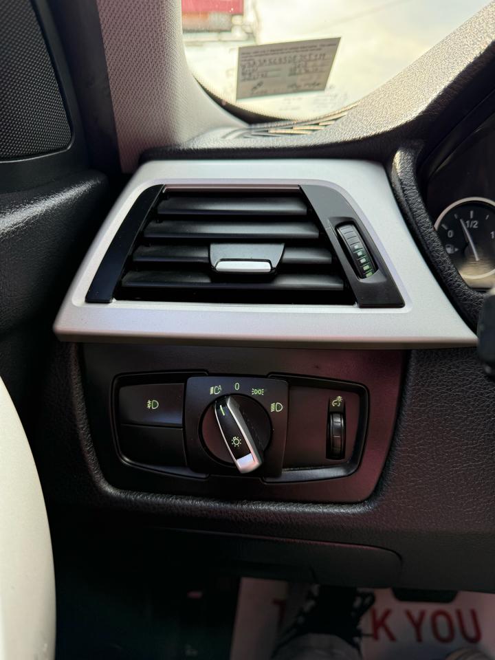 BMW 3-Series 328i Sedan 2013