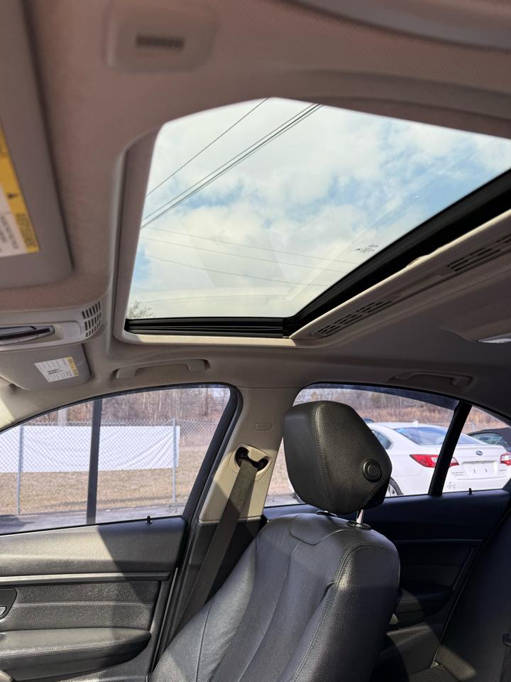 BMW 3-Series 328i Sedan 2013