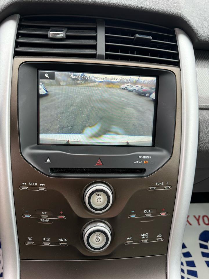 Ford Edge SEL FWD 2011