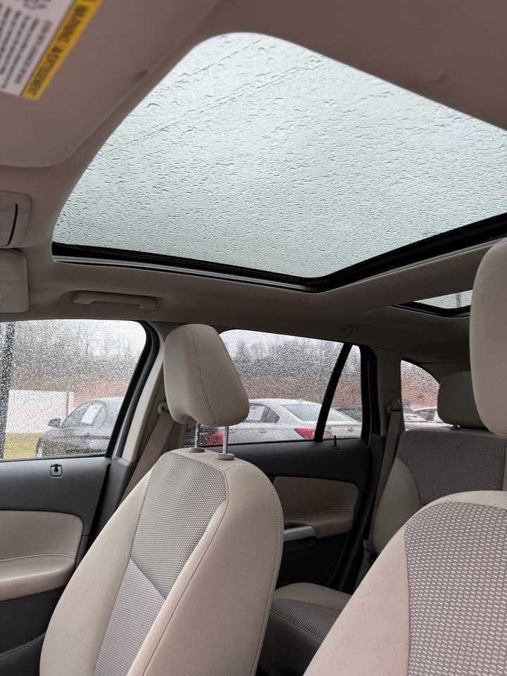 Ford Edge SEL FWD 2011