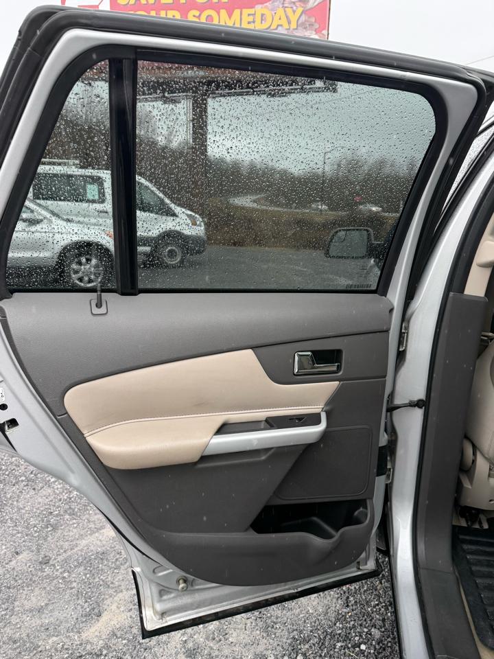 Ford Edge SEL FWD 2011