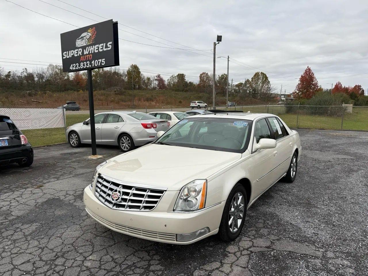 2010 Cadillac DTS Luxury