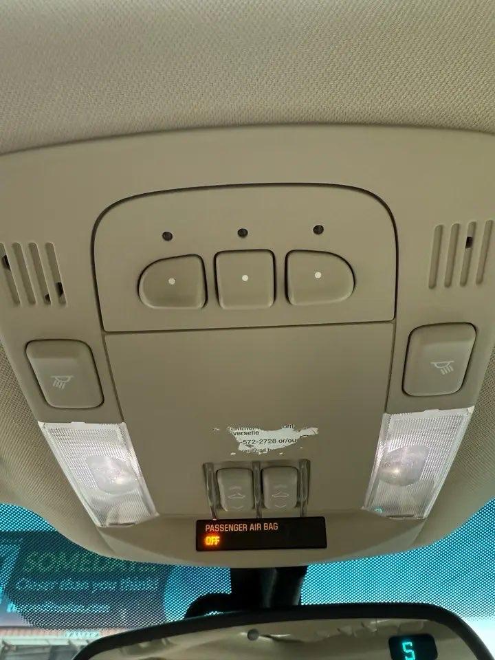 Cadillac DTS Luxury 2010