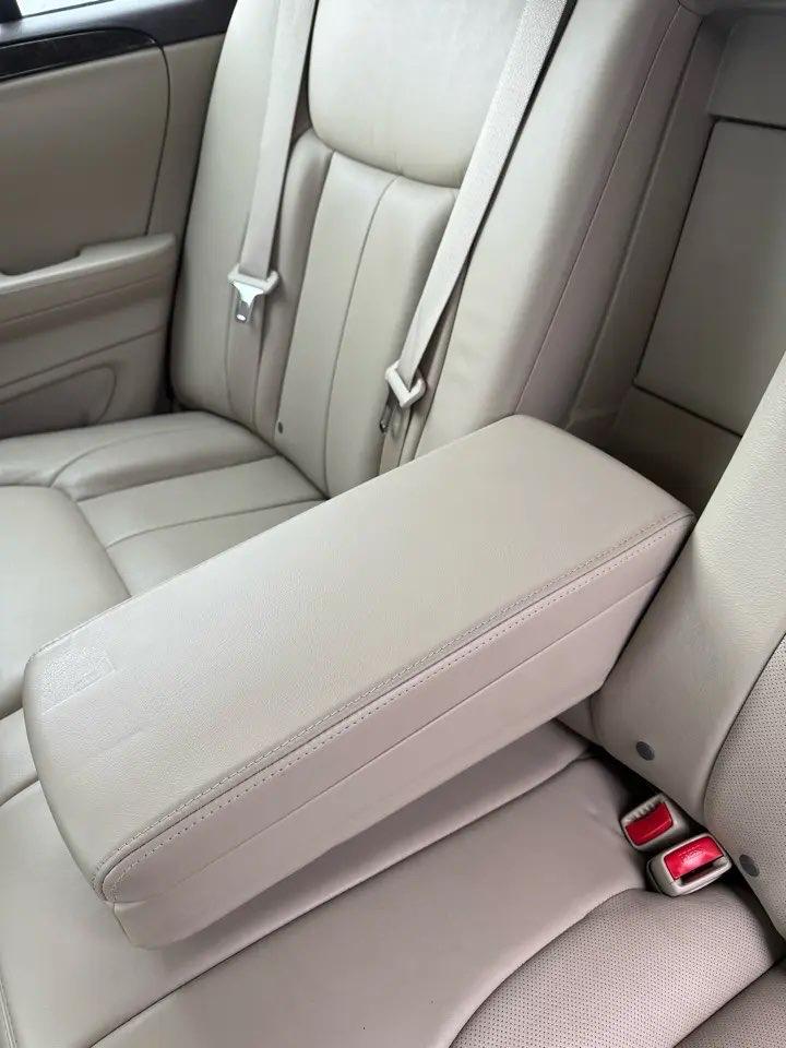 Cadillac DTS Luxury 2010