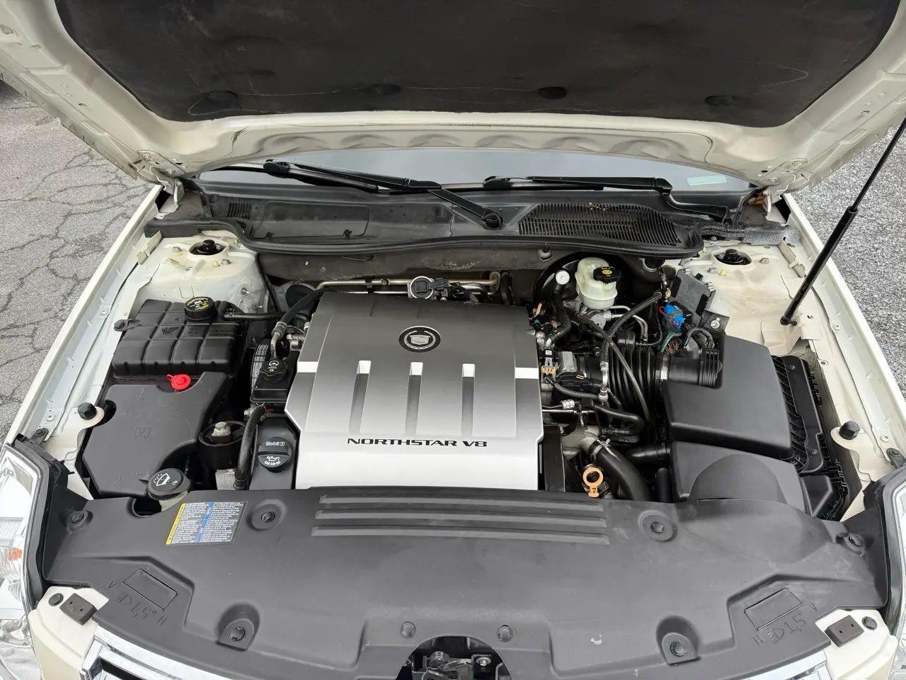 Cadillac DTS Luxury 2010