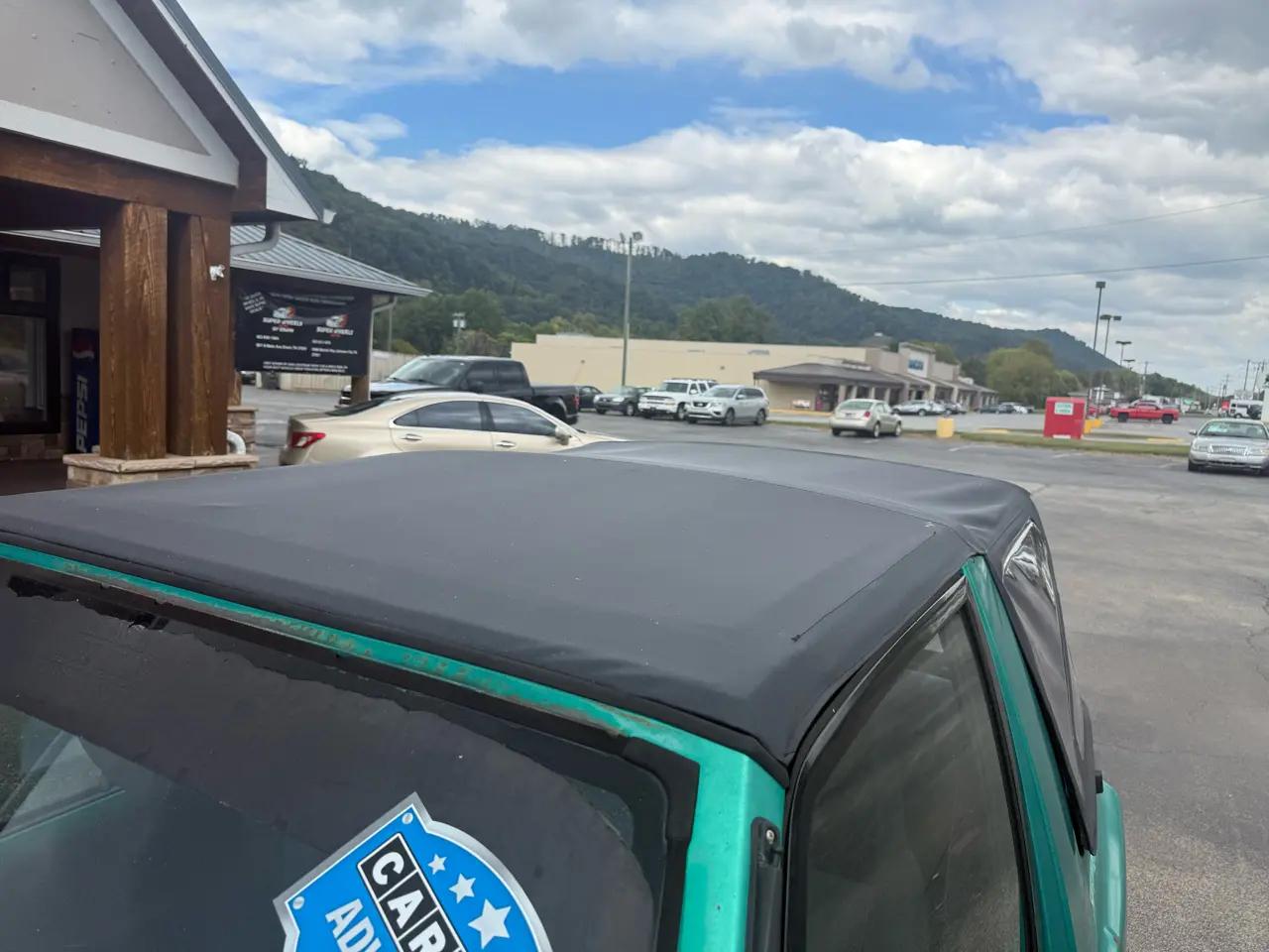 Geo Tracker Convertible 2WD 1994