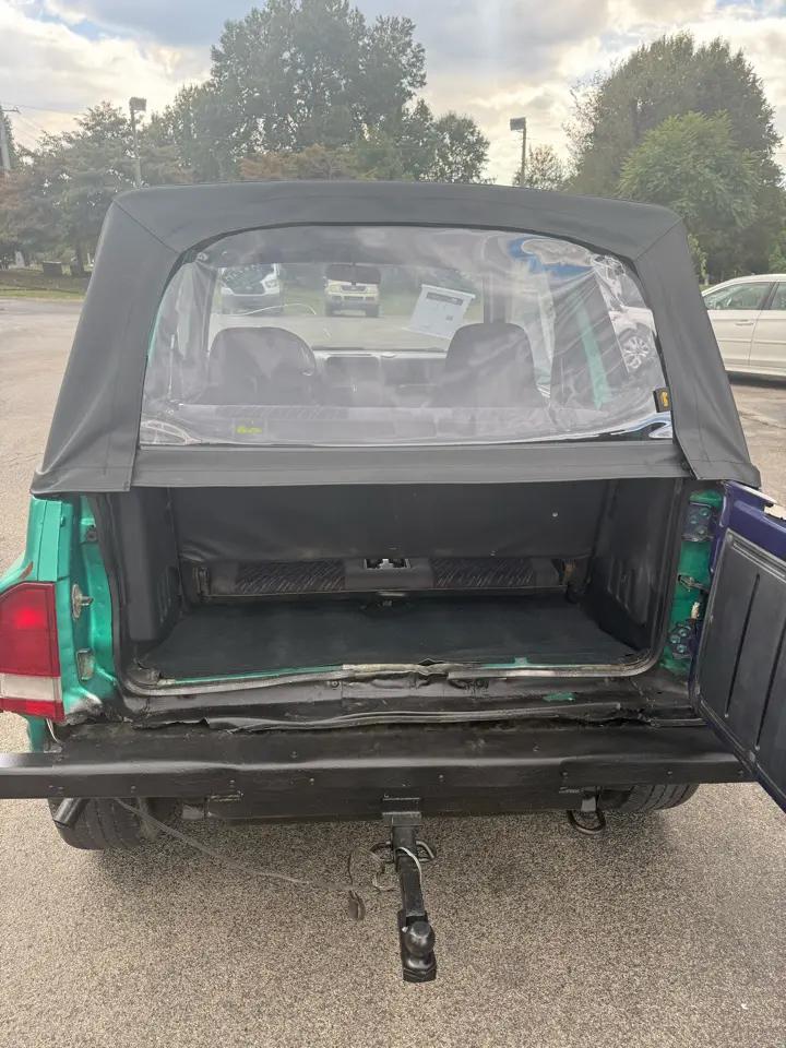 Geo Tracker Convertible 2WD 1994